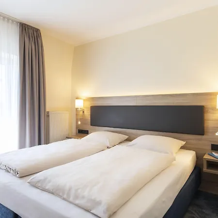 Hotel Lohr Am Main 3*